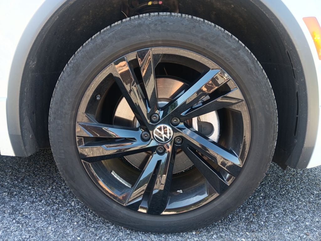Used 2024 Volkswagen Tiguan SUV