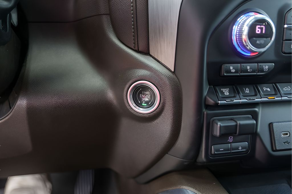 Used Car 2022 Gmc Sierra 2500hd  Denali For Sale Under $70,000 In Austin, Texas