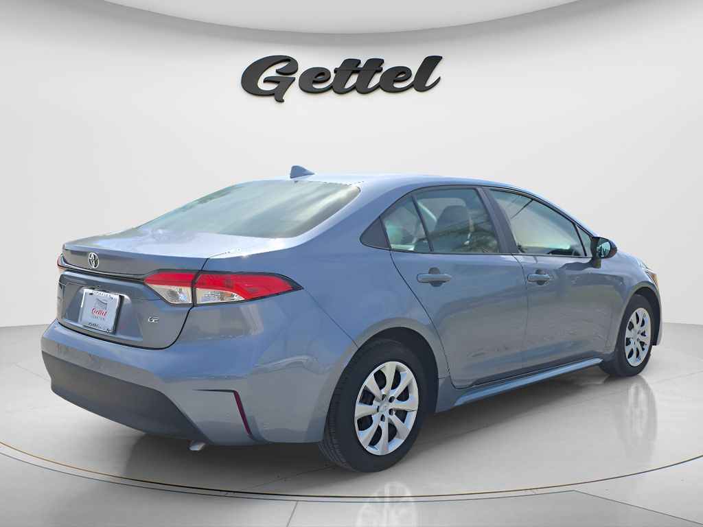 Used 2024  Toyota LE image 5