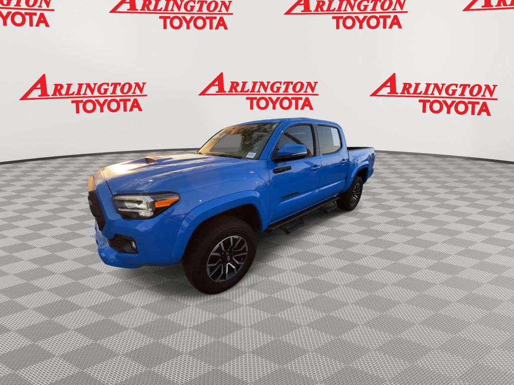 View vehicle photo 5