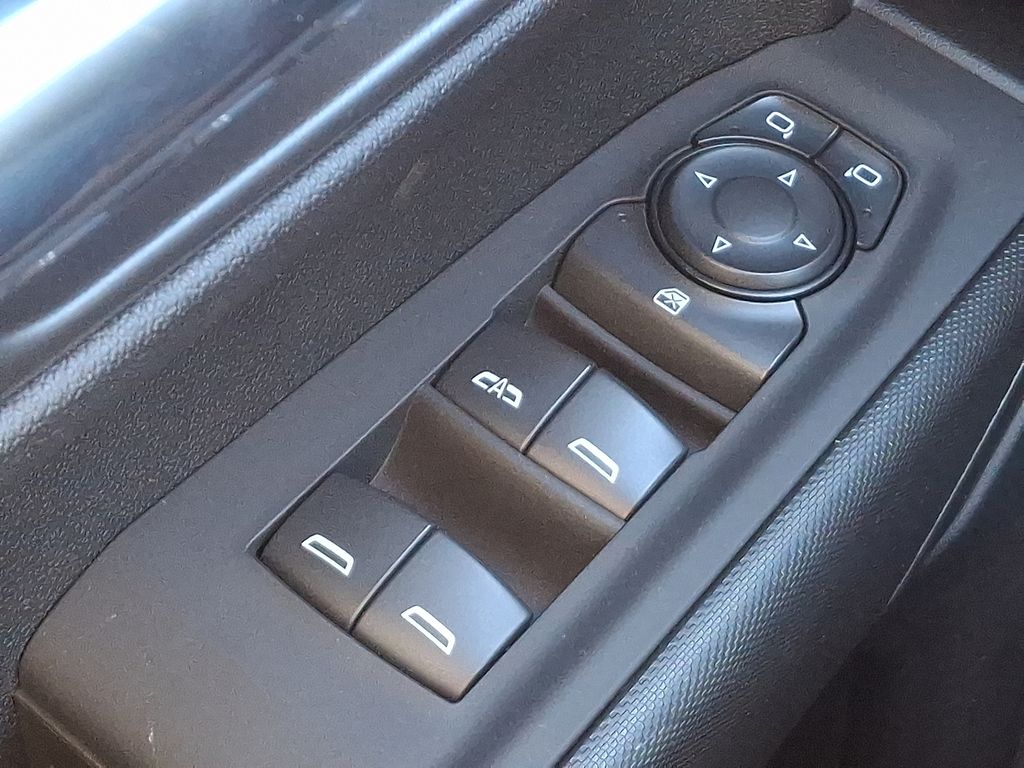 Thumbnail: 2025 Chevrolet Silverado 1500 - 26