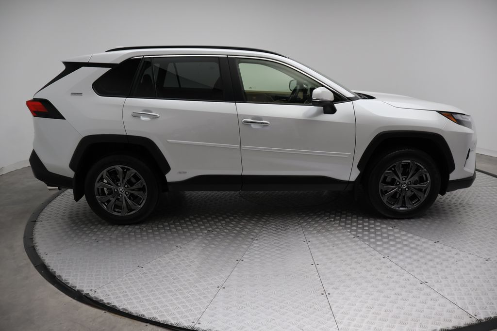 Thumbnail: 2023 Toyota RAV4 - 7