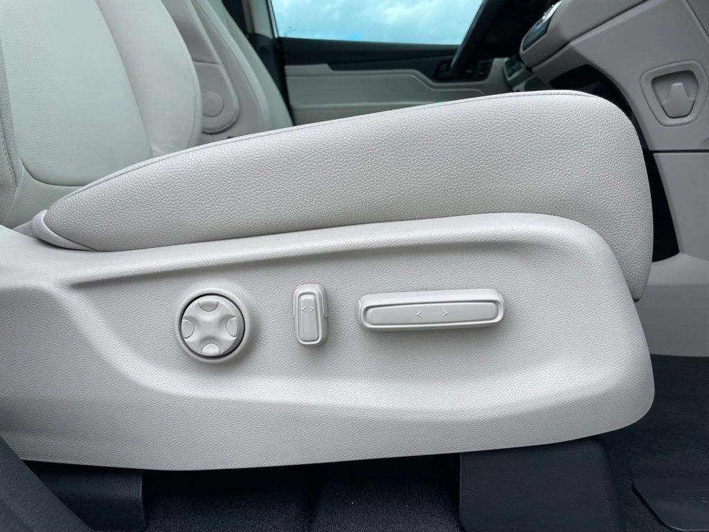 Thumbnail: 2026 Honda Odyssey - 31