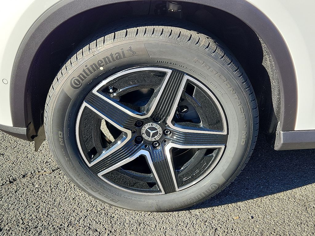 Thumbnail: 2026 Mercedes-Benz GLC - 5