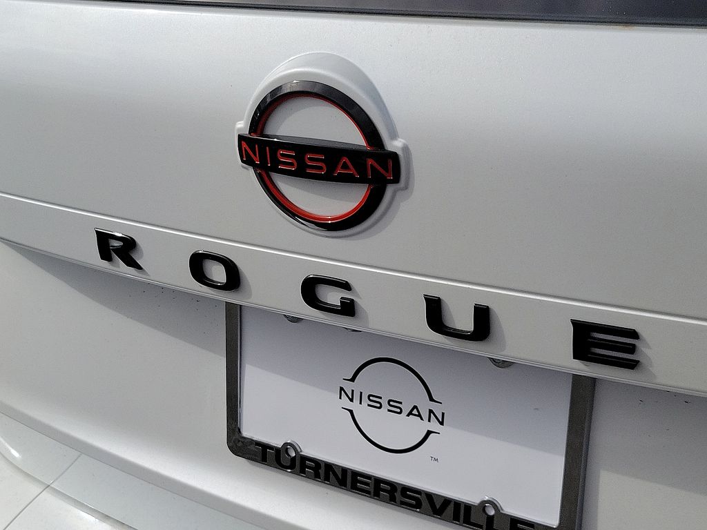 2025 Nissan Rogue Rock Creek 10