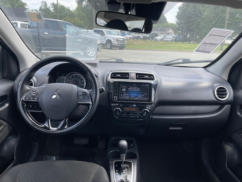 Used 2022 Black Mitsubishi SE image 8