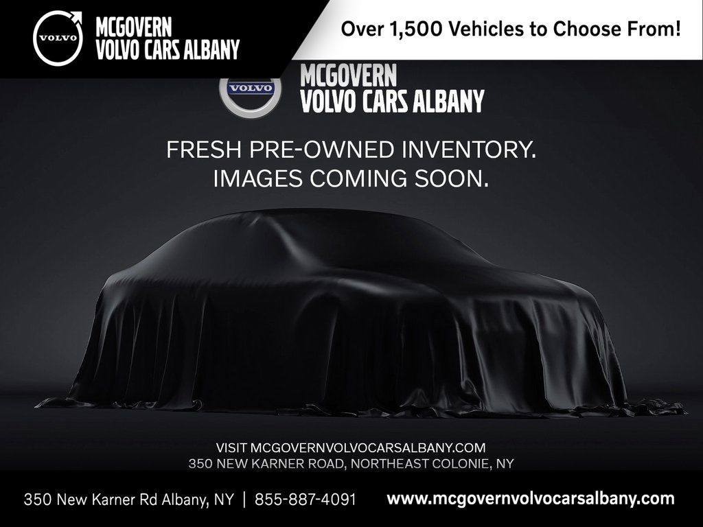 Onyx Black Metallic 2024 Volvo V60 Cross Country B5 Plus AWD Wagon All-Wheel Drive Automatic