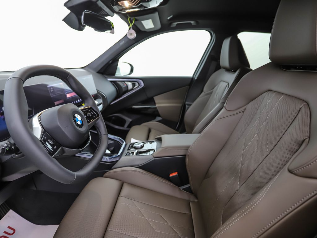 Thumbnail: 2026 BMW X3 - 12