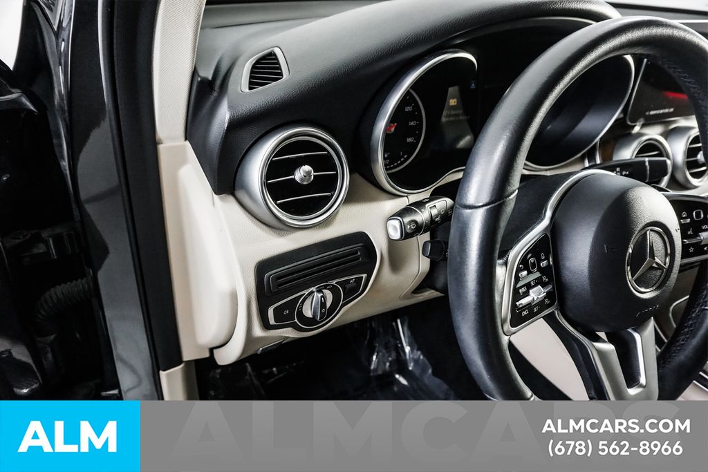 Used 2022 Gray Mercedes-Benz GLC 300 image 30