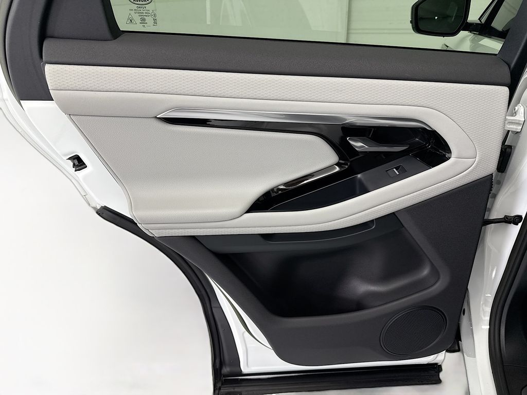 Thumbnail: 2023 Land Rover Range Rover Evoque - 25