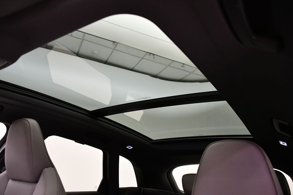 Thumbnail: 2025 Audi Q5 - 17