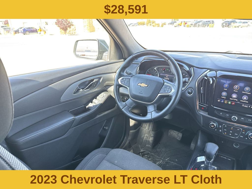 View vehicle photo 2