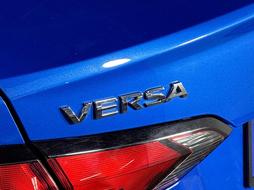 2021 Nissan Versa 1.6 SV