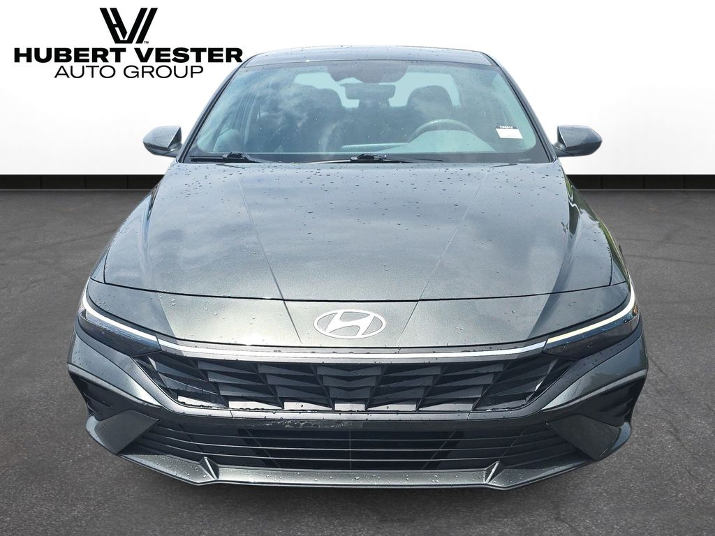 Used 2024 Hyundai Elantra Sedan
