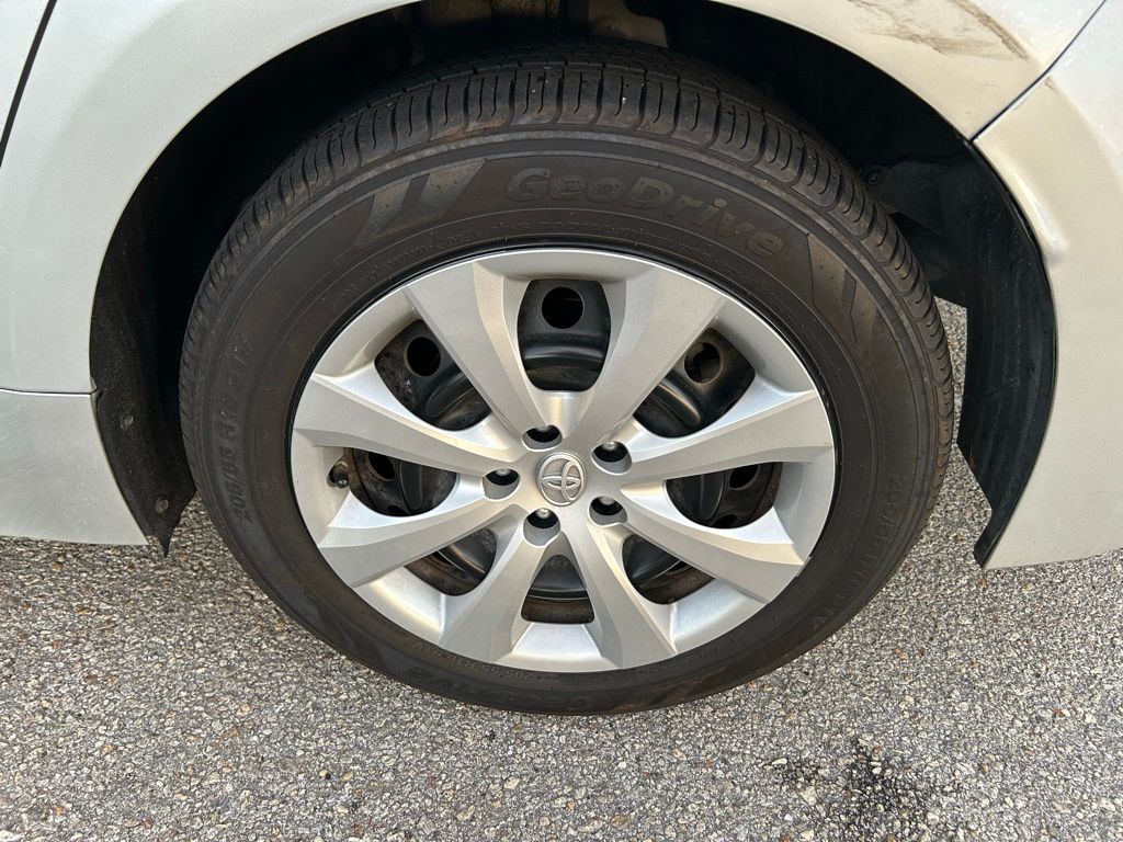 Thumbnail: 2021 Toyota Corolla - 9