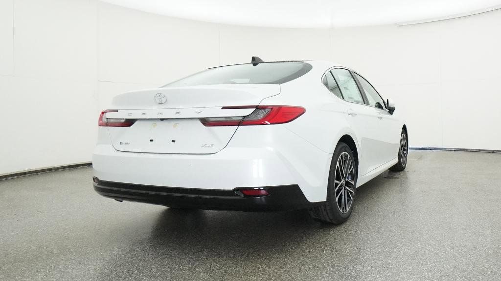 Thumbnail: 2025 Toyota Camry - 14