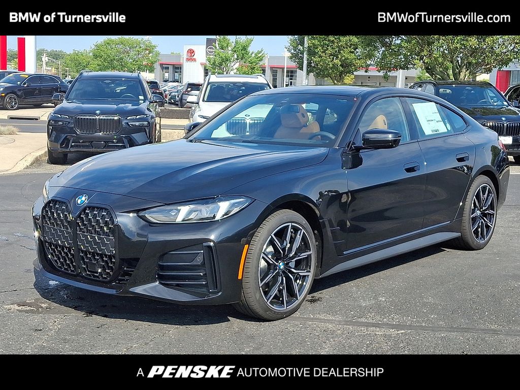 Thumbnail: 2026 BMW 4 Series - 1