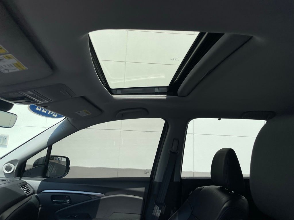 Thumbnail: 2022 Honda Pilot - 28