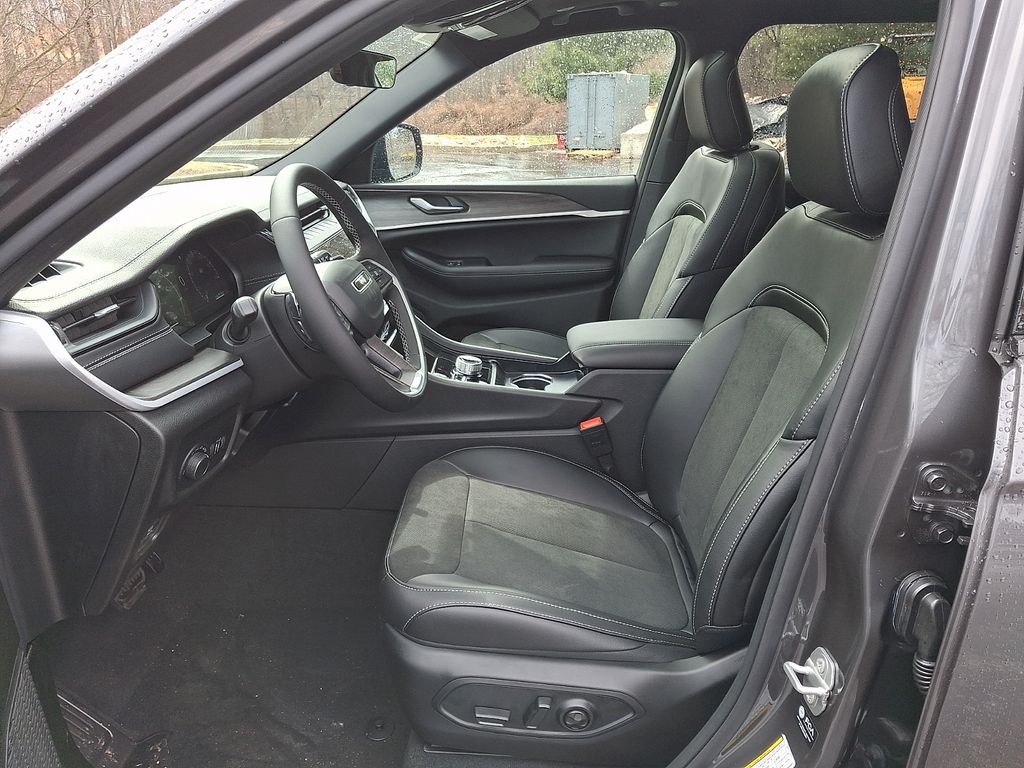 New 2026 Jeep Grand Cherokee L SUV