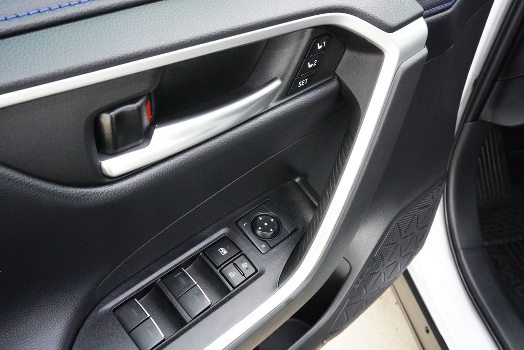 Used Car 2023 Toyota Rav4 Hybrid  Xse For Sale Under $35,000 In Weatherford, Texas