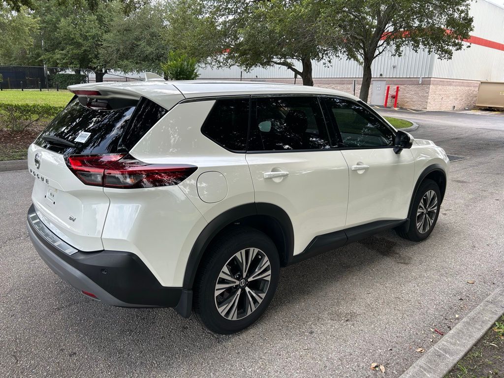 2021 Nissan Rogue SV 5