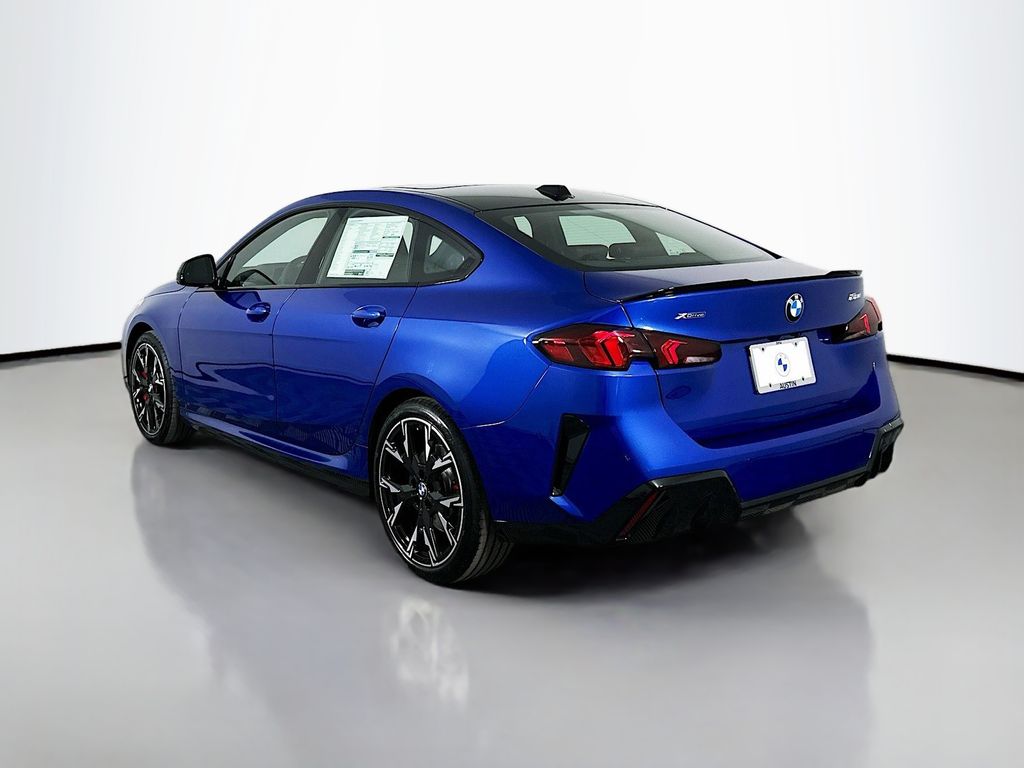 Thumbnail: 2026 BMW 2 Series - 7