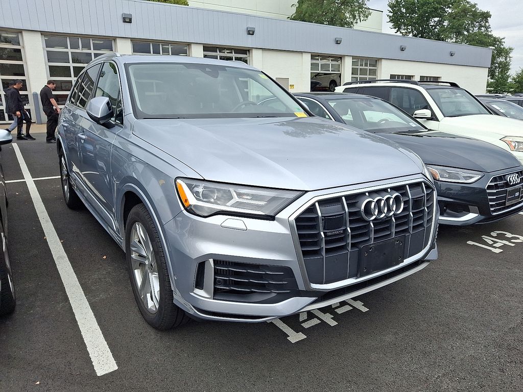 Thumbnail: 2022 Audi Q7 - 3