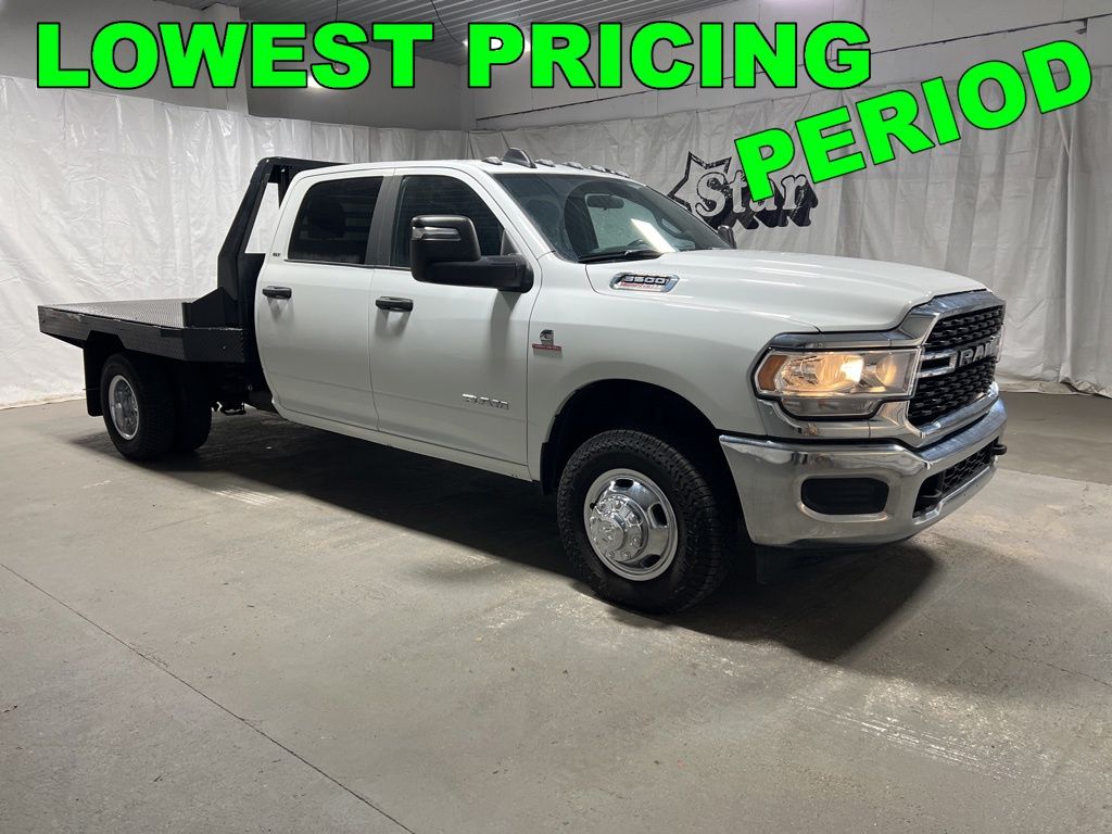 2024 RAM 3500 Chassis Tradesman Crew Cab LB DRW 4WD