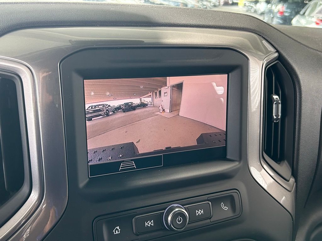 New 2026 Summit White Chevrolet Work Truck image 41