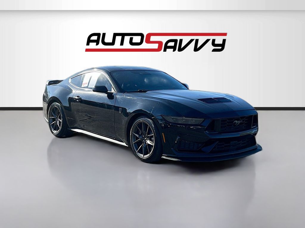 2024 Ford Mustang Dark Horse's photo