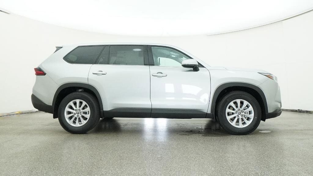 Thumbnail: 2026 Toyota Grand Highlander - 21