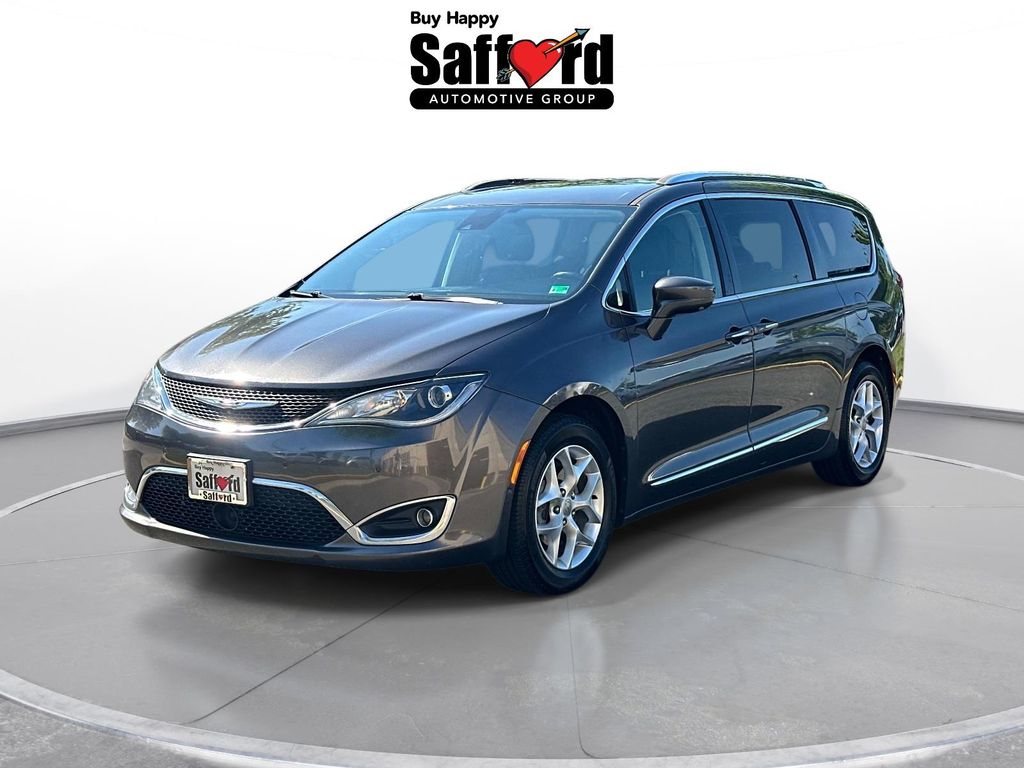 2017 Chrysler Pacifica Touring L Plus