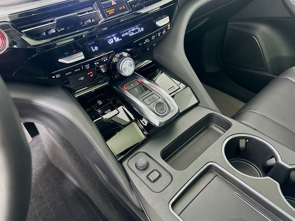 Thumbnail: 2025 Acura MDX - 17