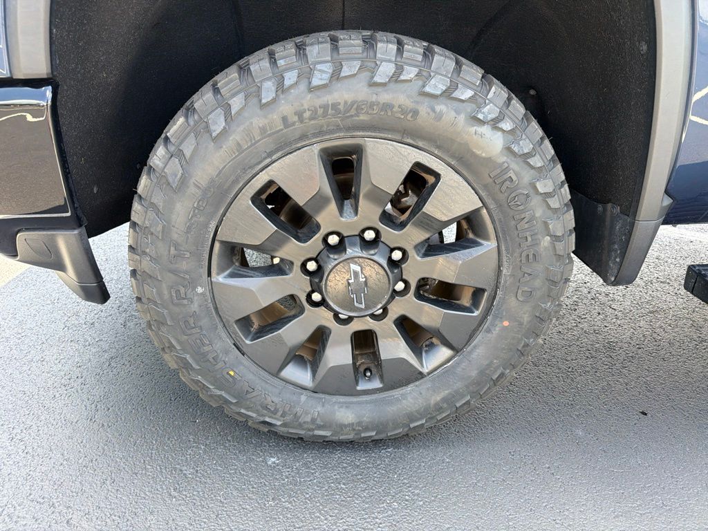 Thumbnail: 2023 Chevrolet Silverado 2500 - 10