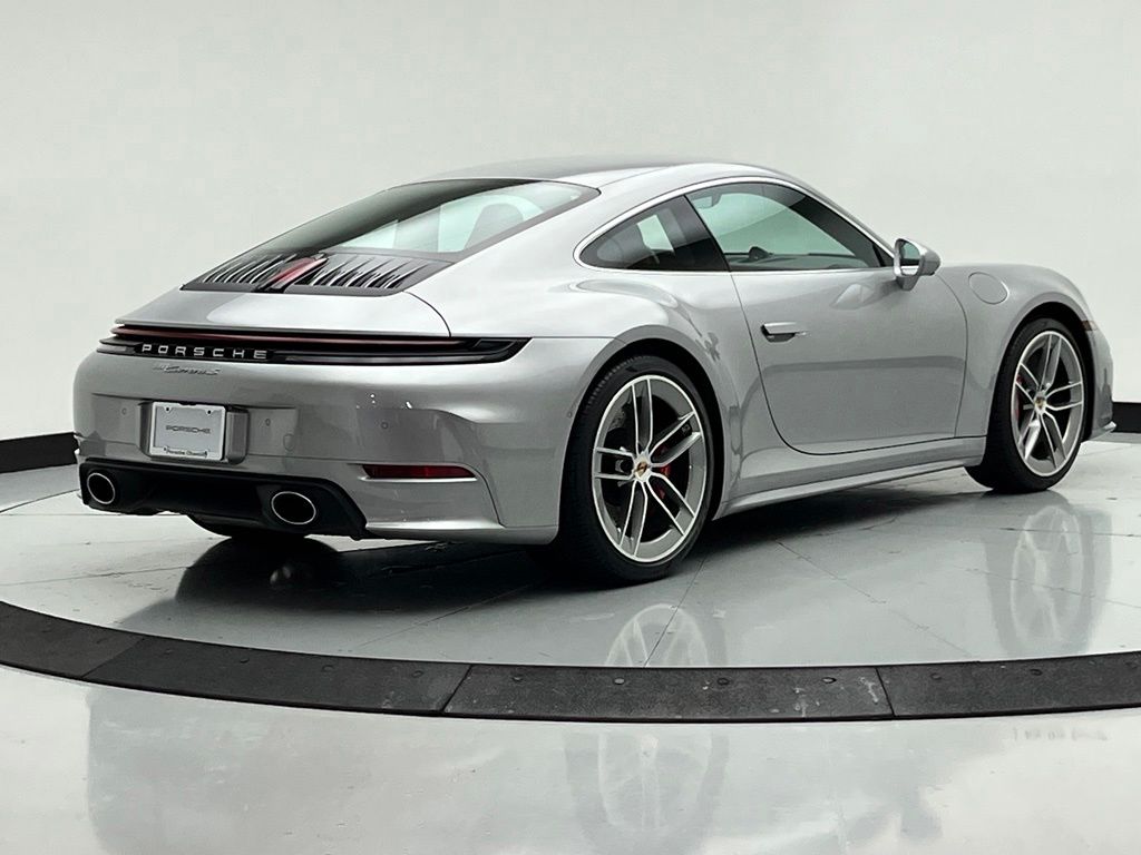 Thumbnail: 2025 Porsche 911 - 9