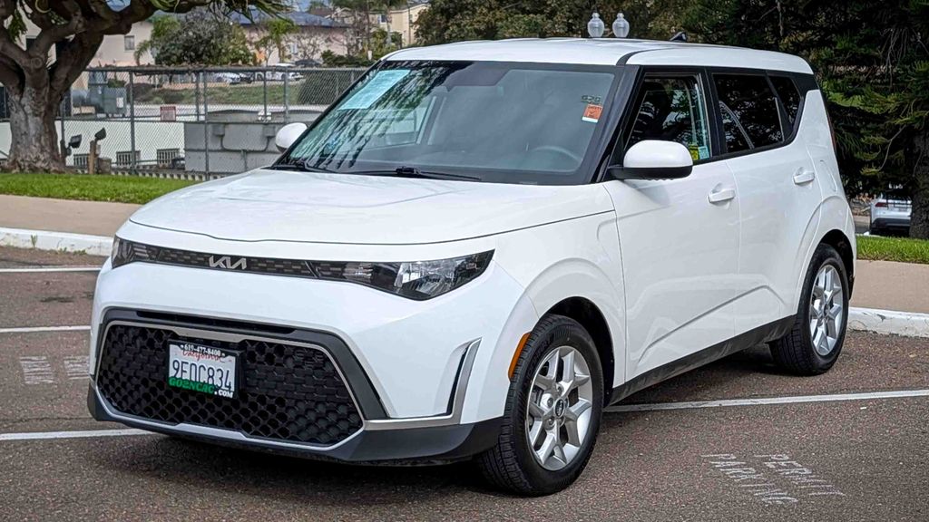 Used 2023 Kia Soul LX 4D Hatchback