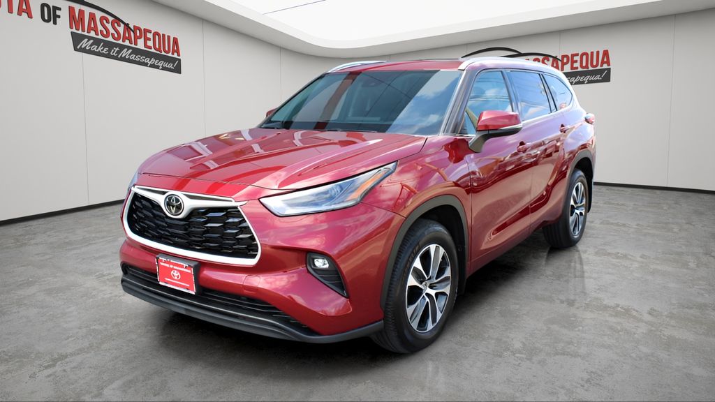 Red (Ruby Flare Pearl) 2021 Toyota Highlander XLE AWD SUV / Crossover All-Wheel Drive 8-Speed Automatic