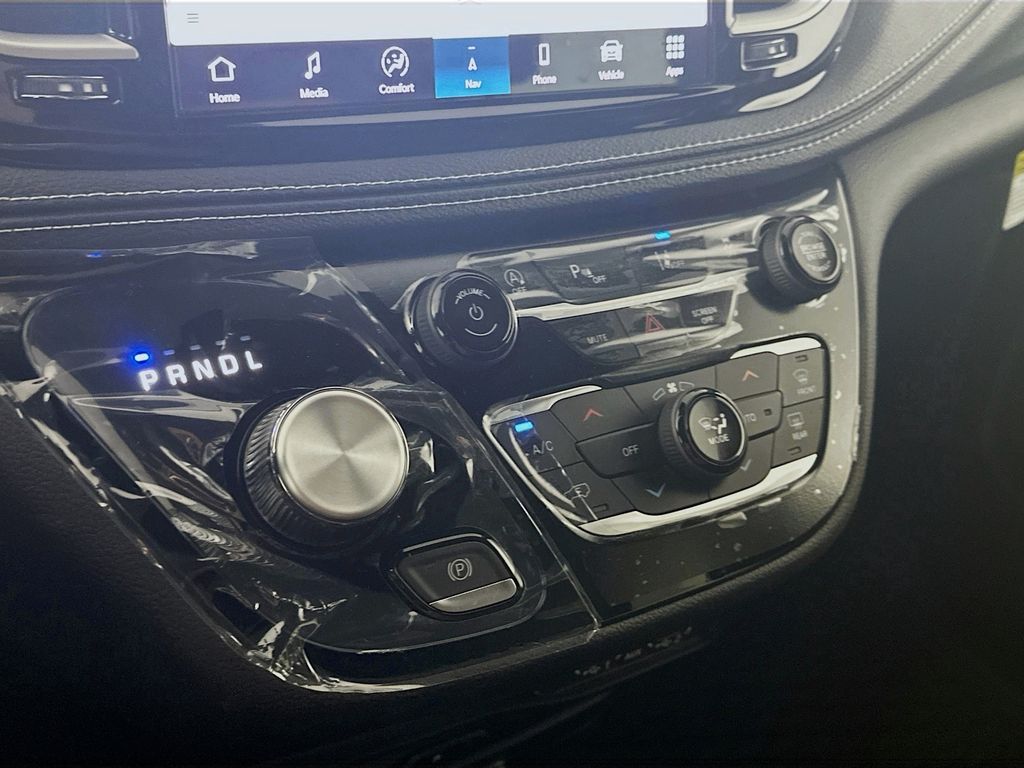 New 2025 Black Chrysler Select image 12