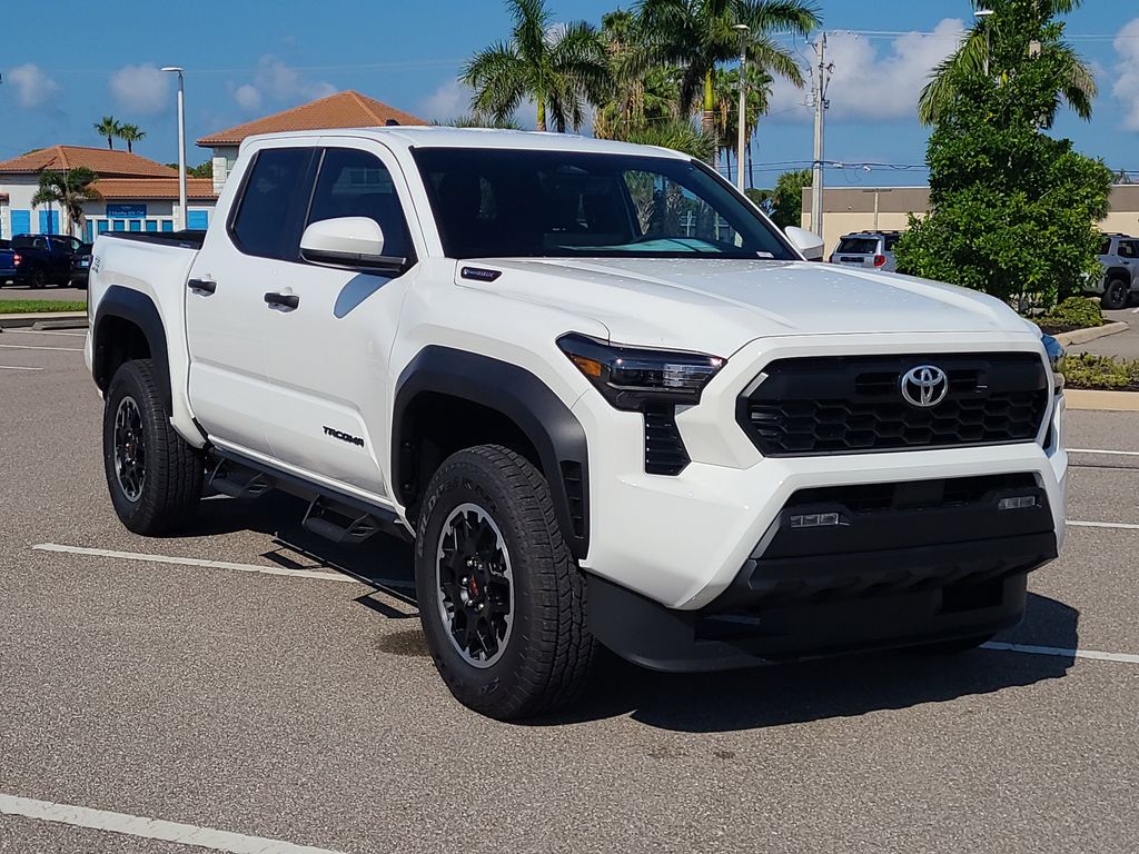 2025 Toyota Tacoma TRD Off-Road Double Cab photo 2