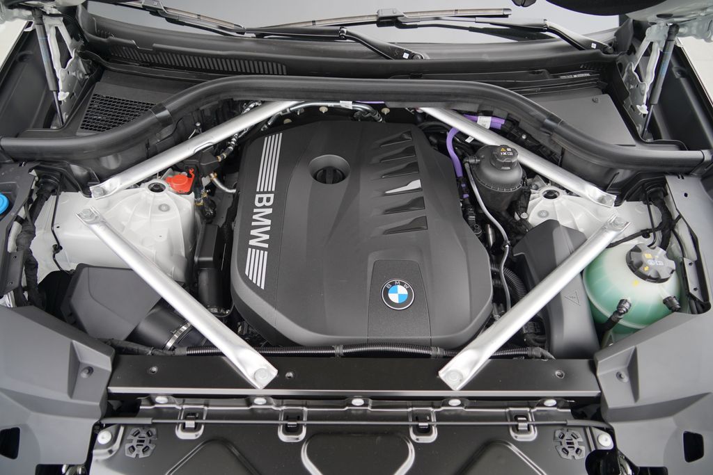 Thumbnail: 2026 BMW X5 - 20