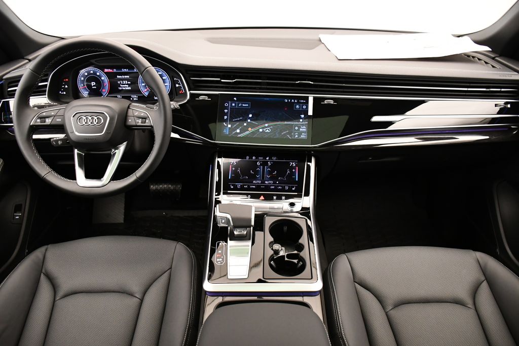 Thumbnail: 2026 Audi Q8 - 20