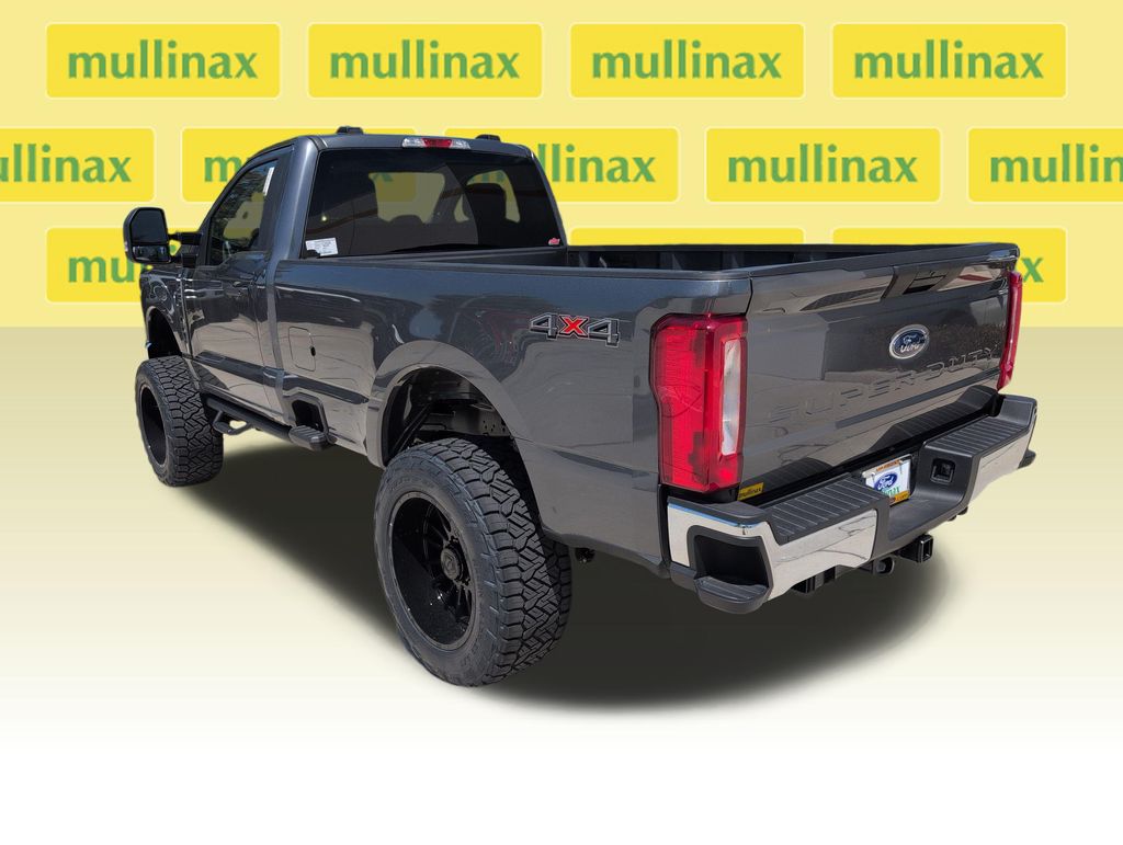 New 2026 Gray Ford XLT image 9