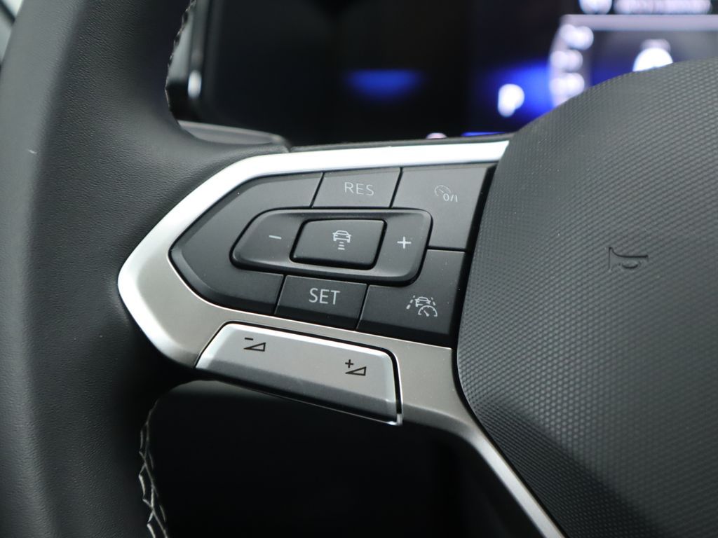 Thumbnail: 2026 Volkswagen Taos - 11