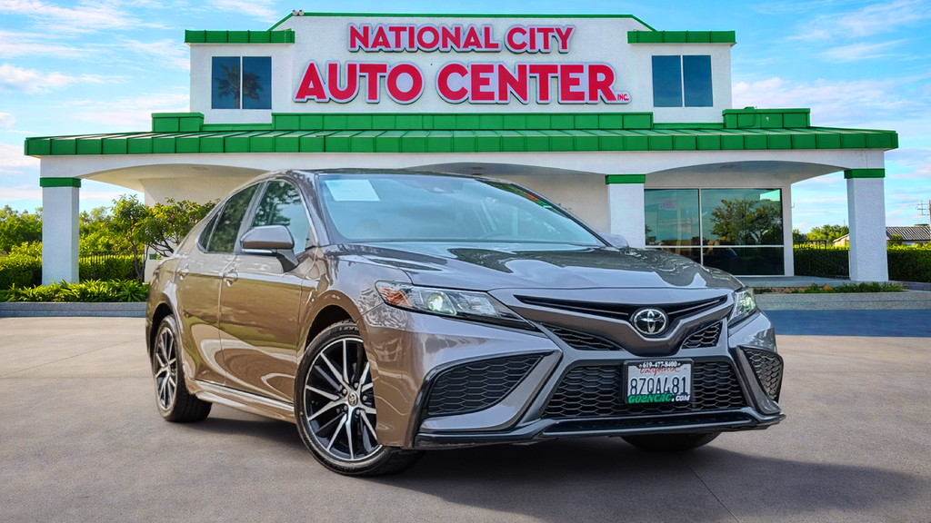 Used 2022 Toyota Camry SE 4D Sedan
