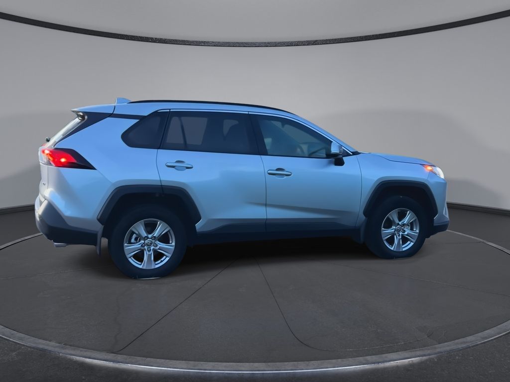 Thumbnail: 2025 Toyota RAV4 - 9