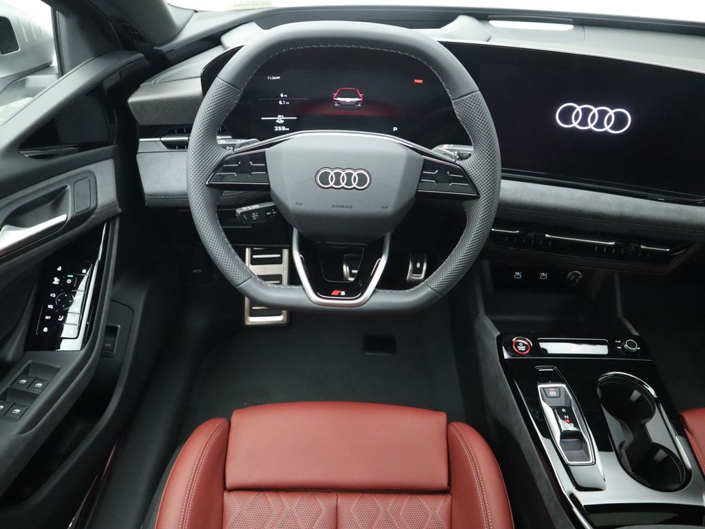 Thumbnail: 2025 Audi S6 - 11