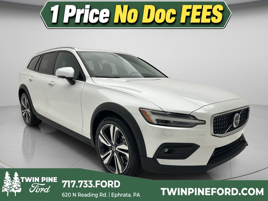 Crystal White Pearl 2025 Volvo V60 Wagon All-Wheel Drive Automatic