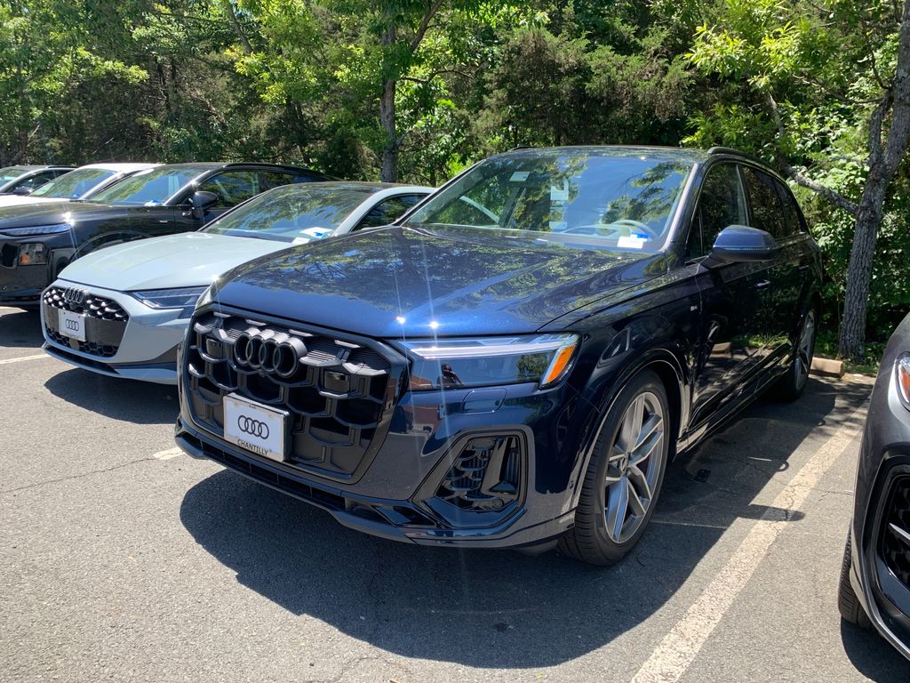 Thumbnail: 2026 Audi Q7 - 3