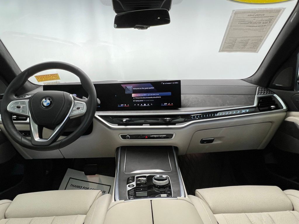 Thumbnail: 2024 BMW X7 - 11