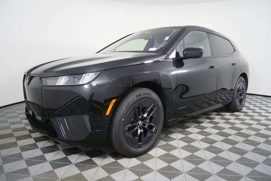 Thumbnail: 2026 BMW iX - 7